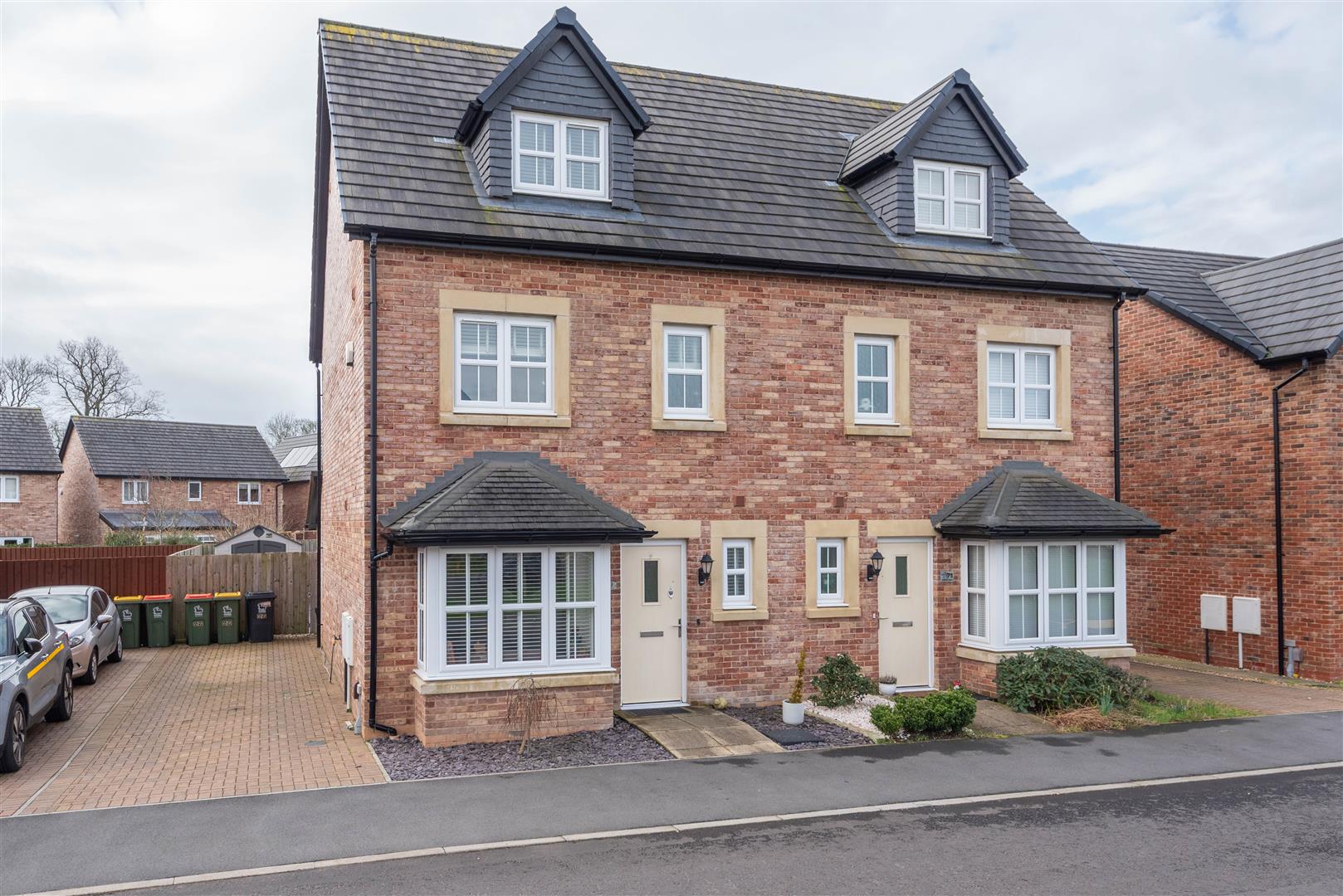 4 bed property in Larch Lane, Preston